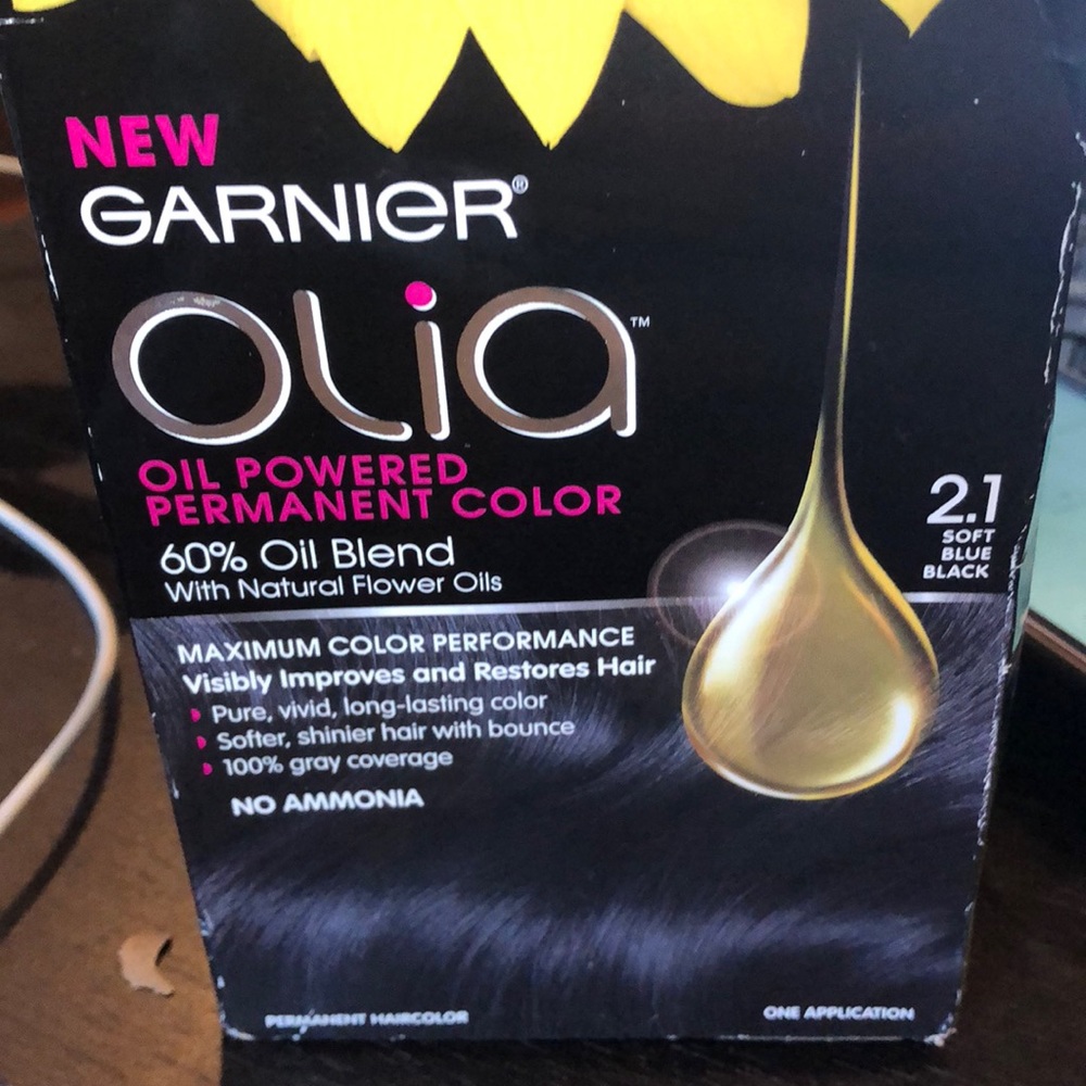Garnier Olía Soft blue black hair dye